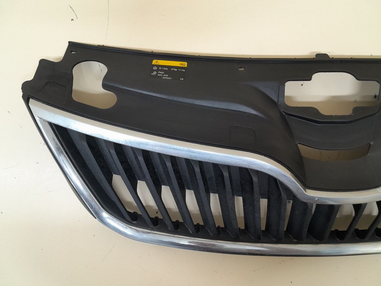 Решетка радиатора Skoda Rapid 2012-2020