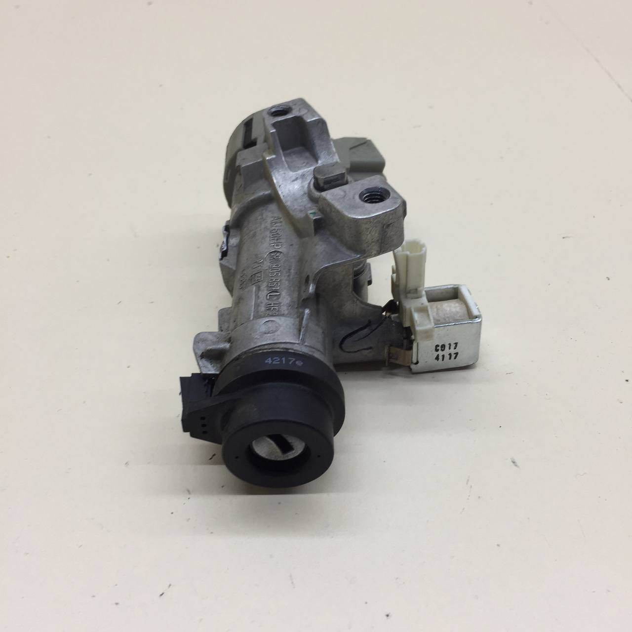Замок зажигания Volkswagen Polo (MK5) 2011-2020 Замок зажигания Volkswagen Polo (MK5) 2011-2020