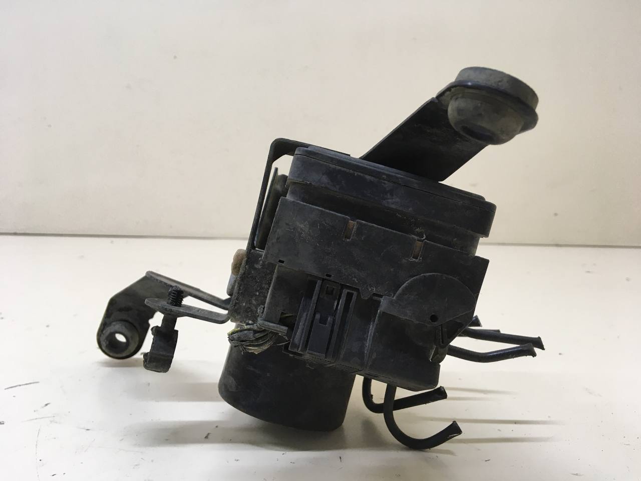 Блок ABS (насос) Ford Fusion (JU) 2002-2012 Блок ABS (насос) Ford Fusion (JU) 2002-2012