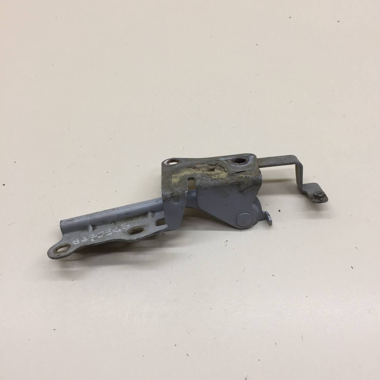 Петля капота левая Kia Spectra (SD) 2004-2011