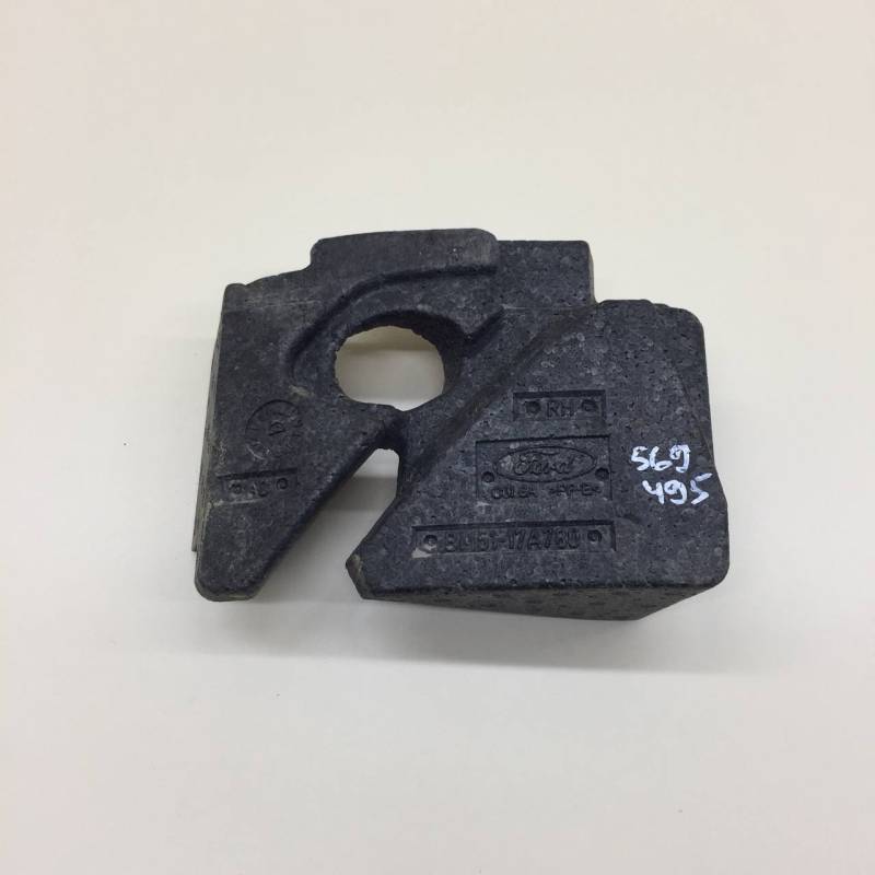 Наполнитель переднего бампера Ford Focus 3 2011>