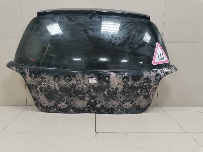 Дверь багажника со стеклом Toyota Vitz (P10) 1999-2005