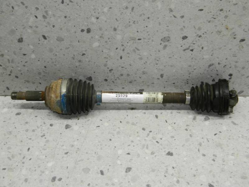 Полуось передняя левая Renault Megane (2) 2002-2009 Полуось передняя левая Renault Megane (2) 2002-2009