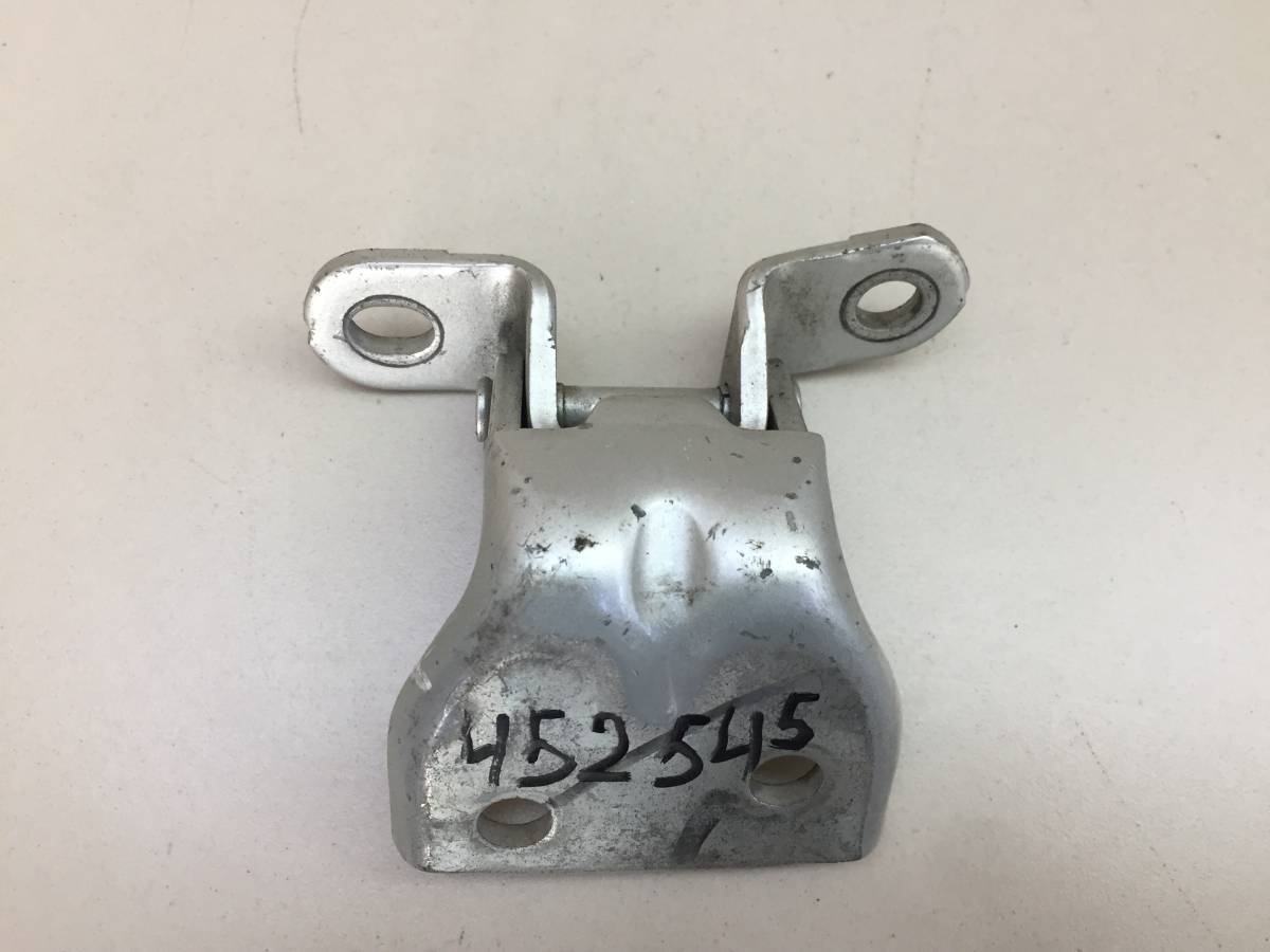 Петля двери задней левой верхняя Hyundai Tucson (JM) 2004-2010