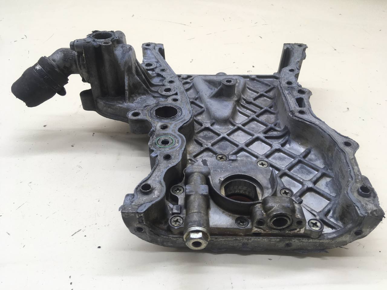 Крышка двигателя передняя Chevrolet Cobalt (T250) 2011-2015