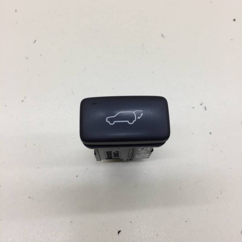 Кнопка открывания багажника Lexus NX 200 (Z10) 2014-2021 Кнопка открывания багажника Lexus NX 200 (Z10) 2014-2021