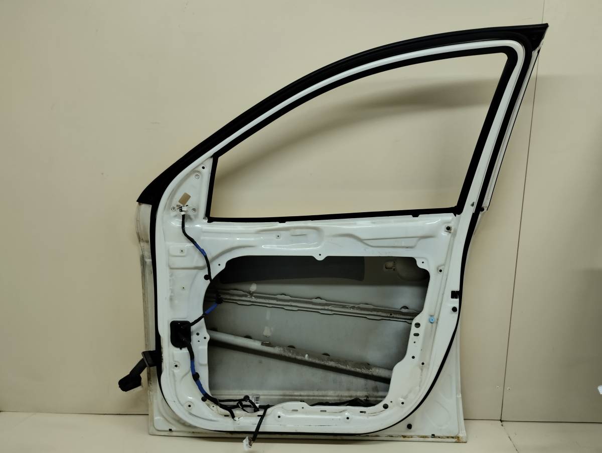 Дверь передняя правая Hyundai ix55 2007-2013 Дверь передняя правая Hyundai ix55 2007-2013