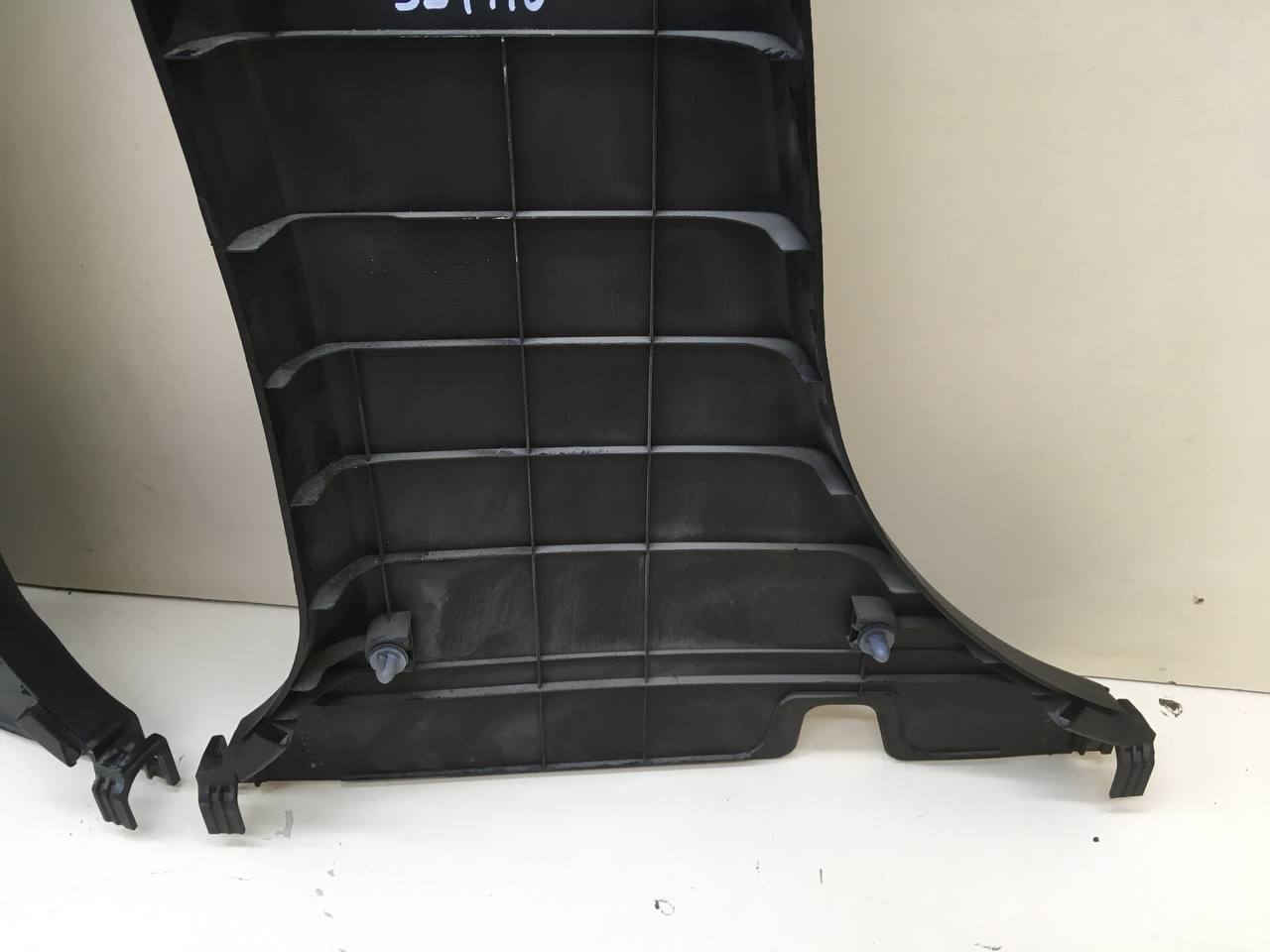 Обшивка стойки Kia Ceed (ED) 2007-2012 Обшивка стойки Kia Ceed (ED) 2007-2012