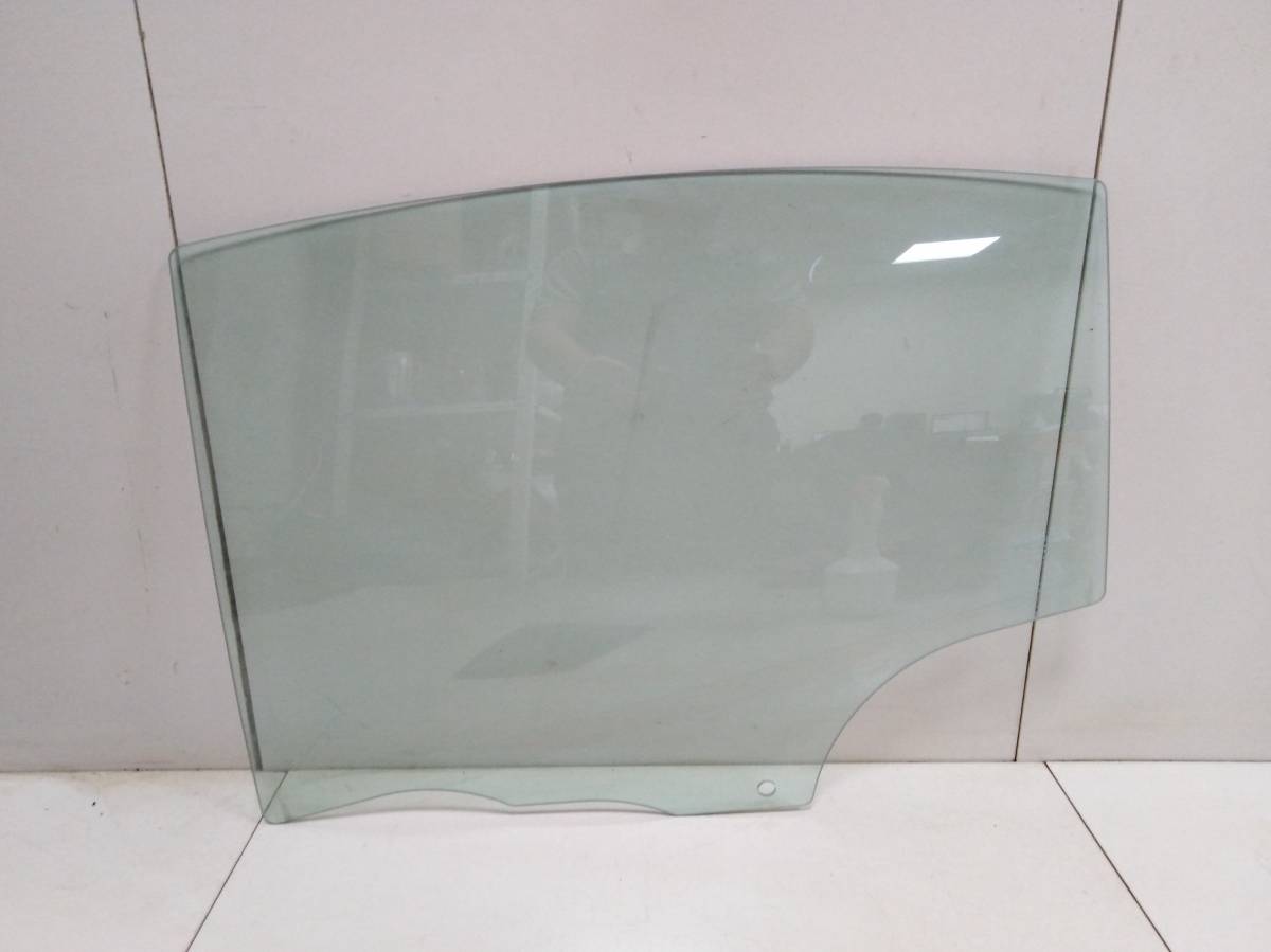 Стекло двери задней левой Mazda Mazda 3 (BK) 2002-2009