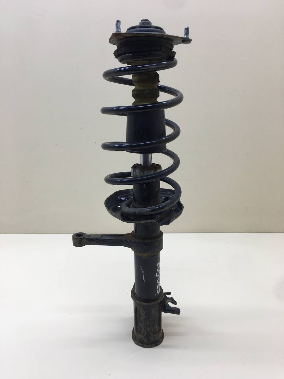 Амортизатор передний левый Lada Priora 2007-2018