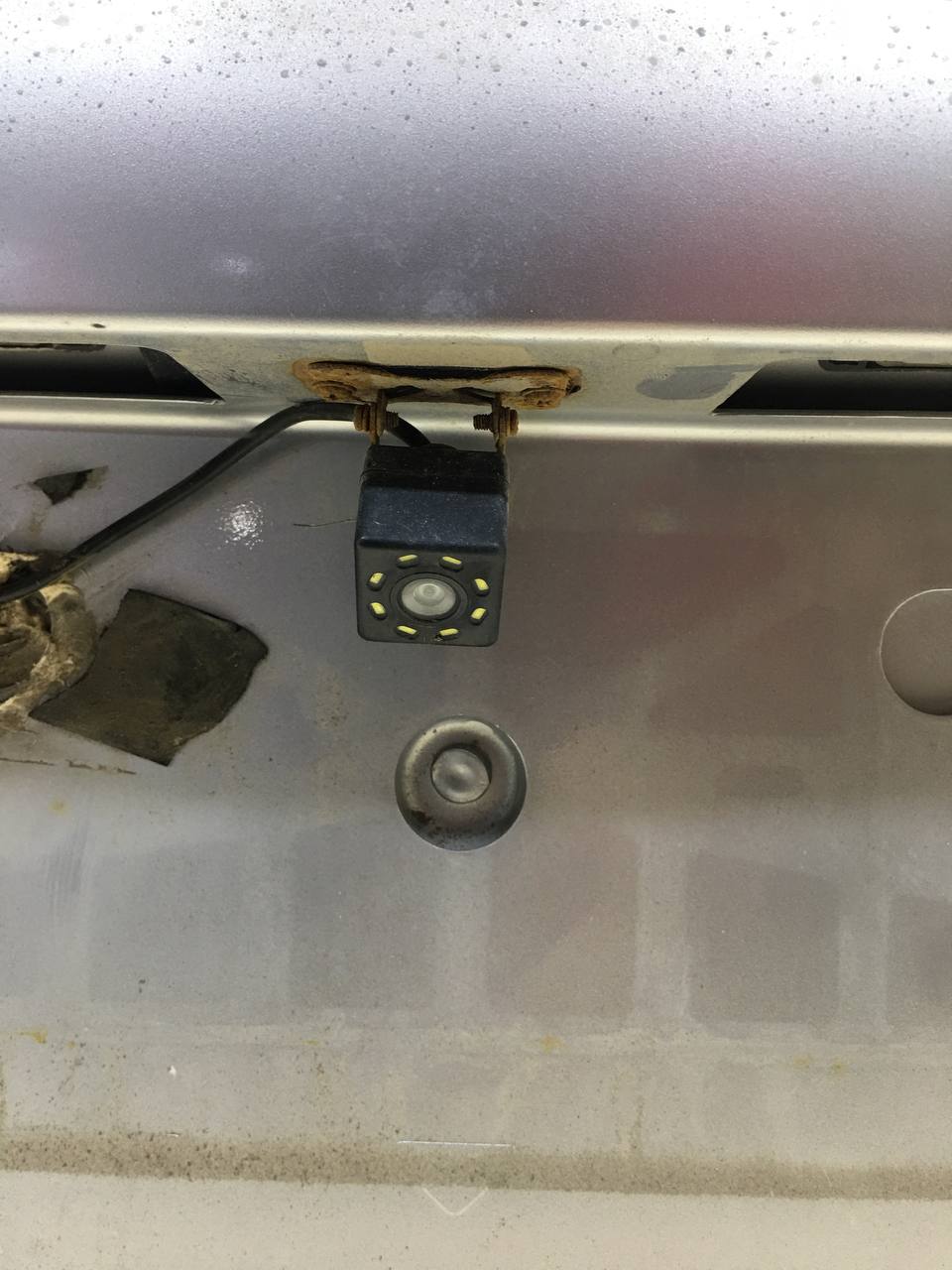 Крышка багажника Mitsubishi Lancer 9  (CS/Classic) 2000-2011