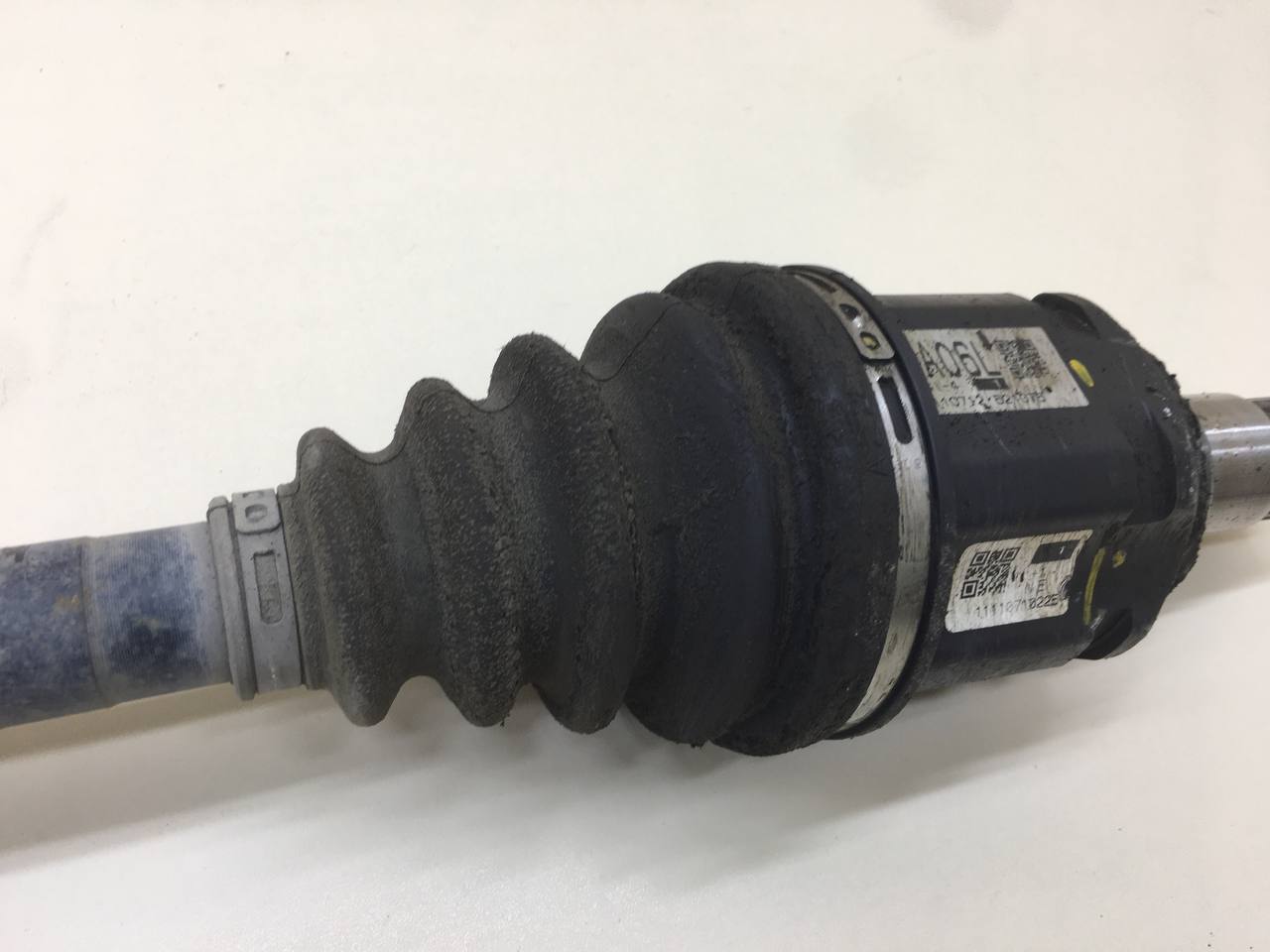 Полуось передняя левая Toyota Rav 4 (A30) 2006-2013 Полуось передняя левая Toyota Rav 4 (A30) 2006-2013