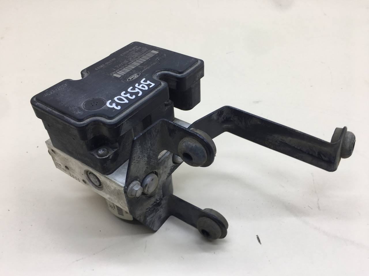 Блок ABS (насос) Ford Focus 2 (DB) 2008-2011 Блок ABS (насос) Ford Focus 2 (DB) 2008-2011