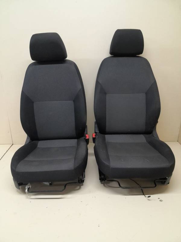 Сиденье (комплект) Skoda Rapid 2012-2020 Сиденье (комплект) Skoda Rapid 2012-2020