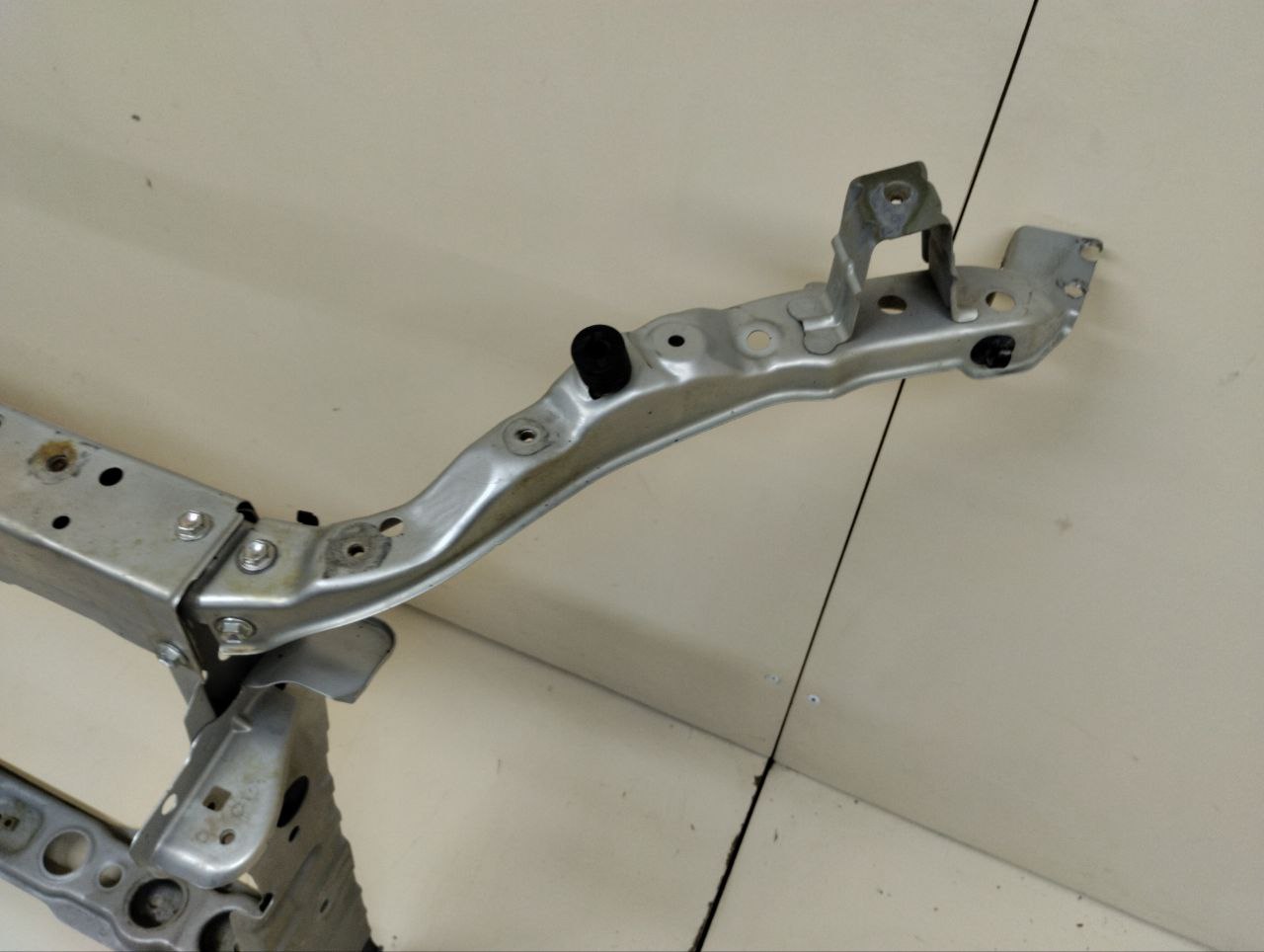 Панель передняя Toyota Auris (E150) 2006-2012 Панель передняя Toyota Auris (E150) 2006-2012