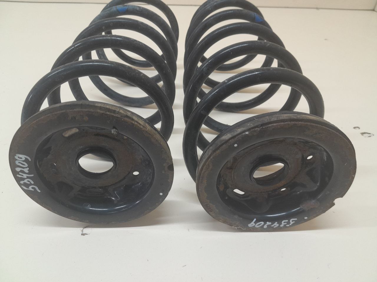 Пружина передняя Mazda CX-7 (ER) 2006-2012 Пружина передняя Mazda CX-7 (ER) 2006-2012