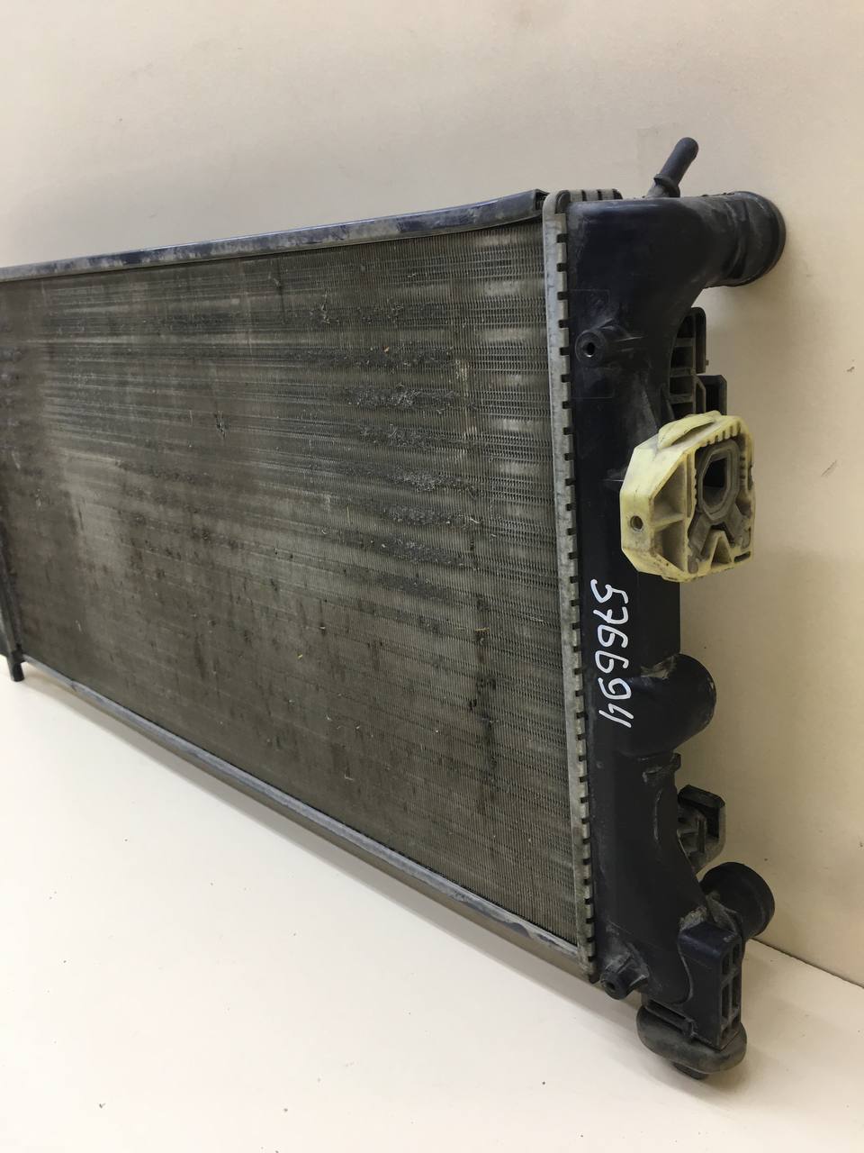 Радиатор охлаждения двигателя Volkswagen Polo (MK5) 2011-2020