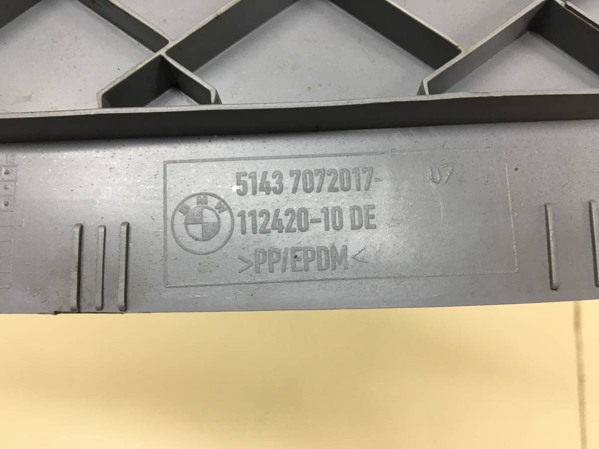 Обшивка стойки BMW 1-series E87/E81 2004-2011