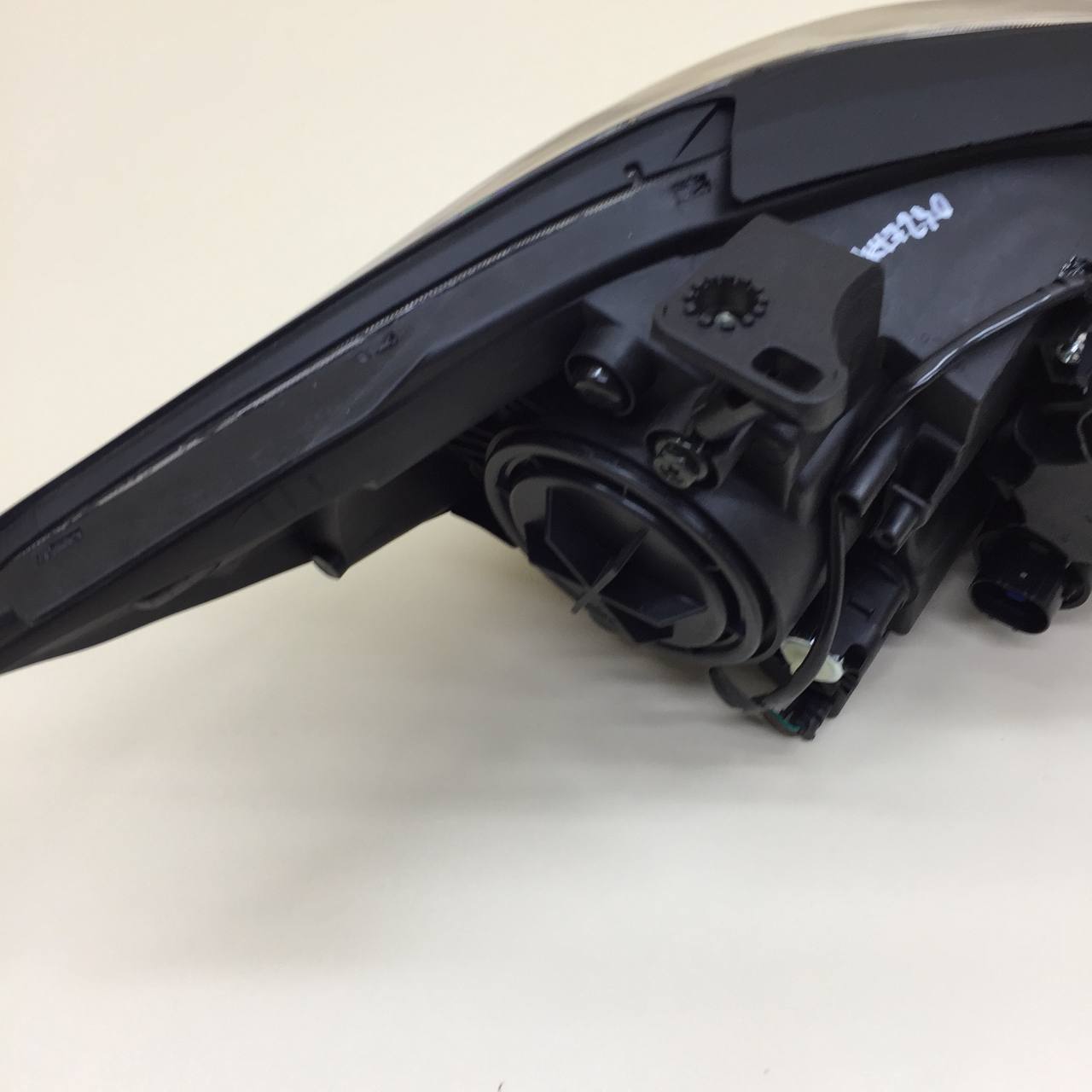 Фара левая Hyundai Elantra (AD) 2015>