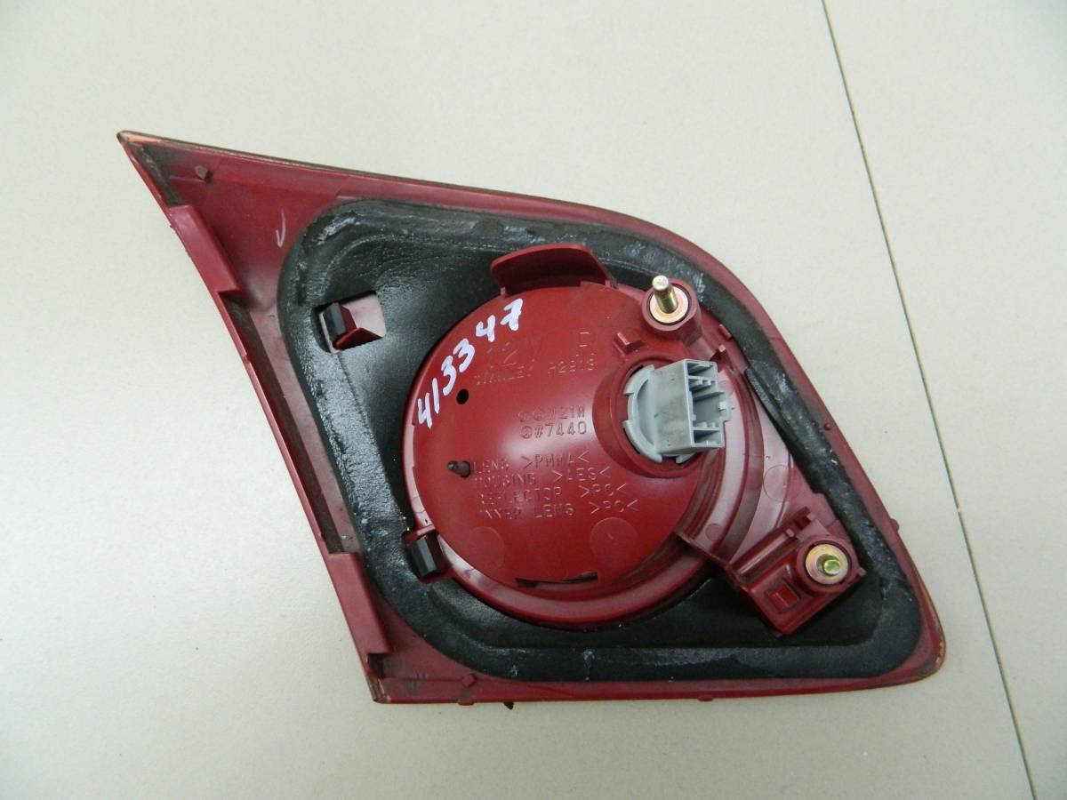 Фонарь задний внутренний правый Mazda Mazda 3 (BK) 2002-2009