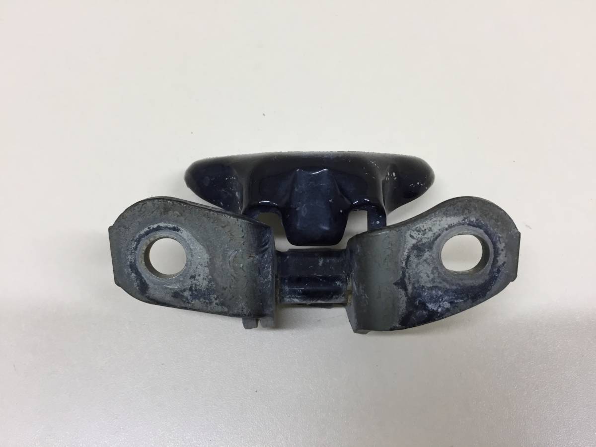 Петля двери передней правой нижняя Toyota Camry (V50) 2011-2017