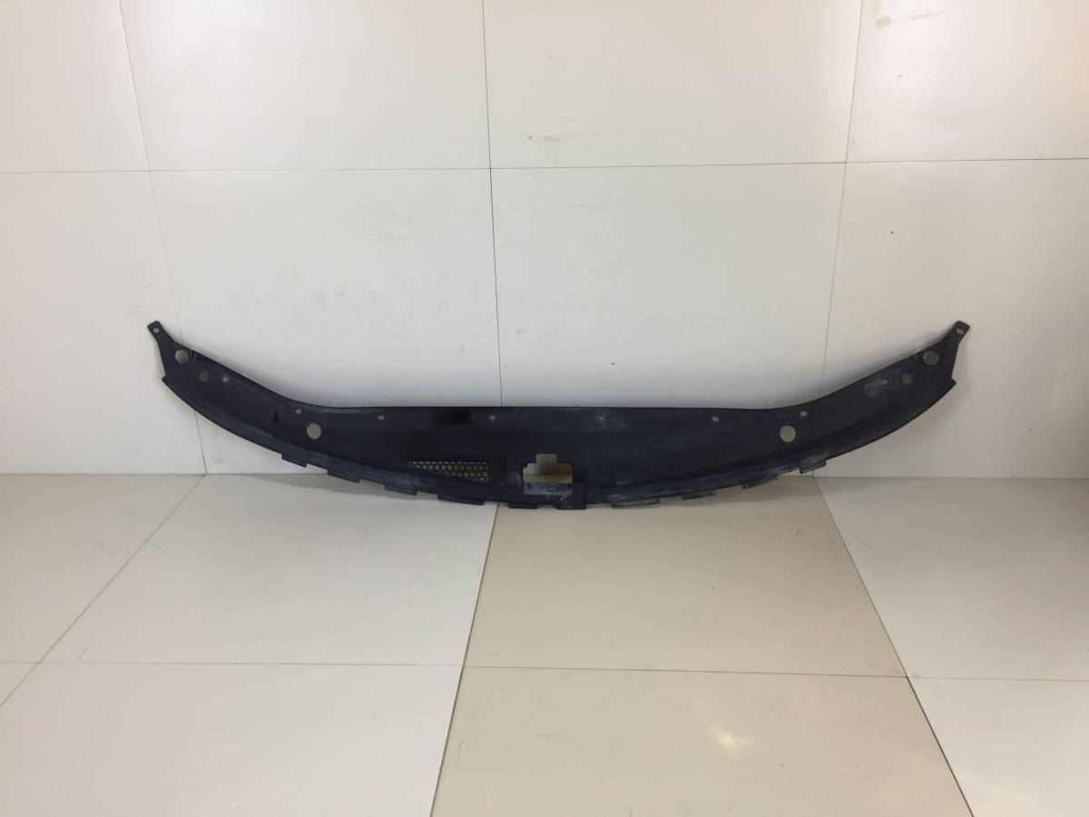 Кожух замка капота Hyundai Starex H1/Grand Starex 2007>