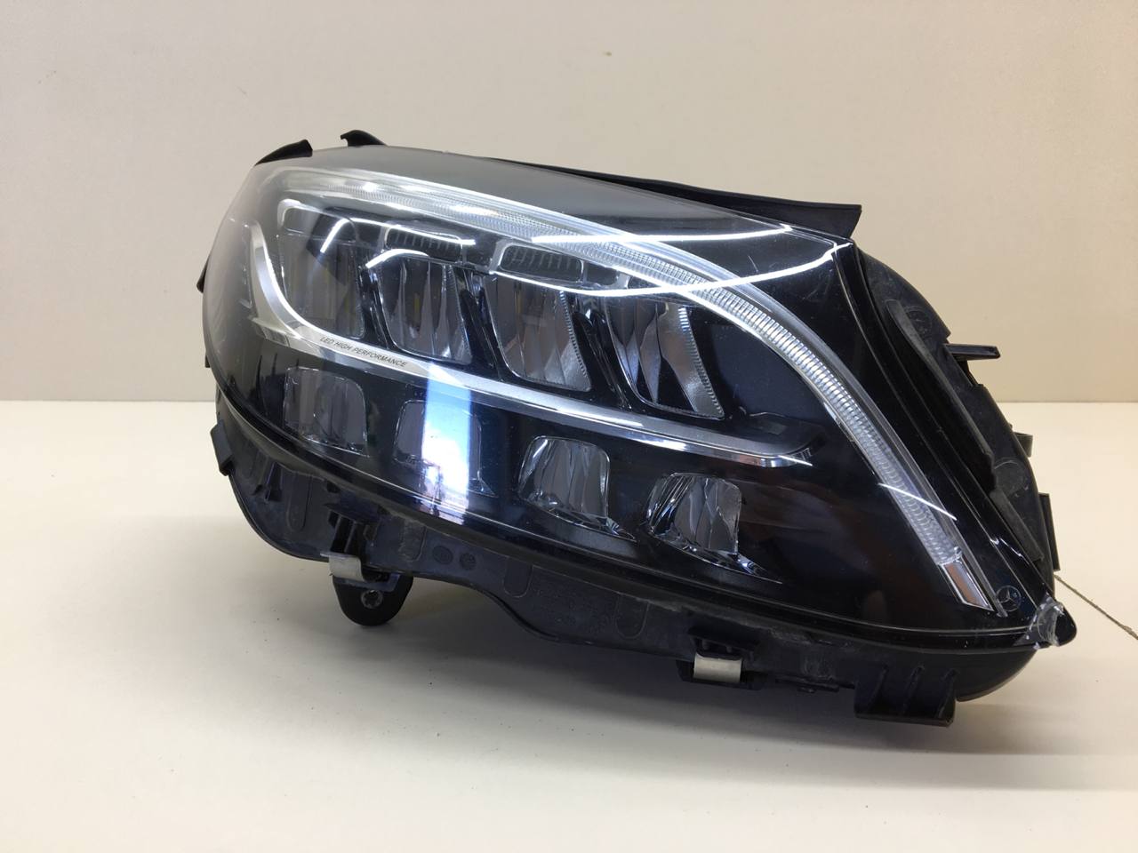 Фара правая Mercedes-Benz C-Class (W205) 2014> Фара правая Mercedes-Benz C-Class (W205) 2014>