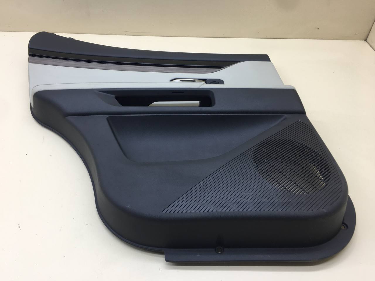 Обшивка двери задней левой Jetour Dashing 2022>