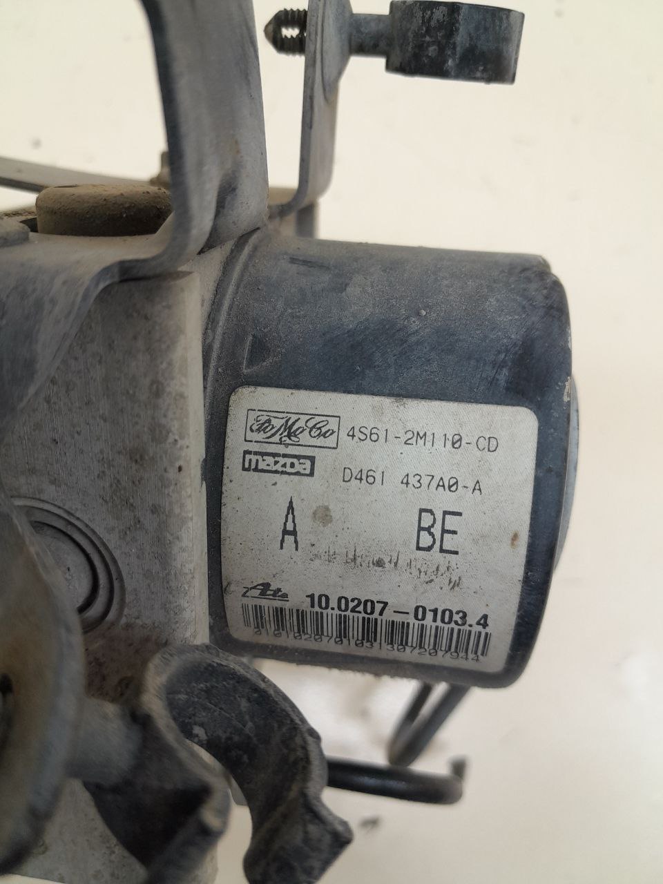 Блок ABS (насос) Ford Fusion (JU) 2002-2012 Блок ABS (насос) Ford Fusion (JU) 2002-2012