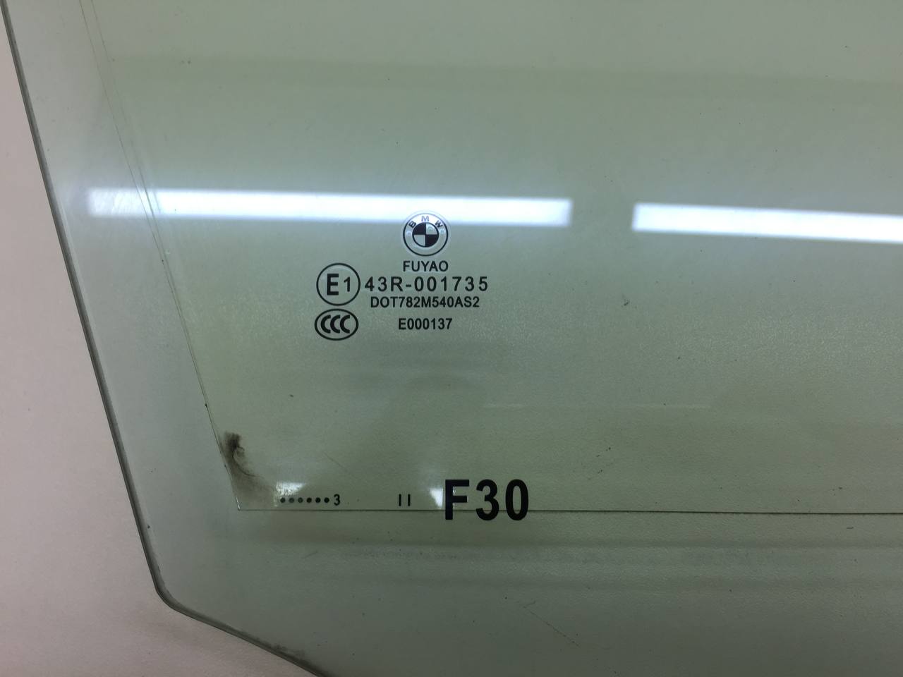 Стекло двери передней правой BMW 3-series F30/F31 2011>