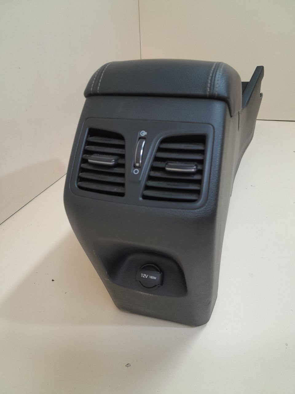 Консоль центральная Hyundai Sonata 7 (LF) 2017-2019