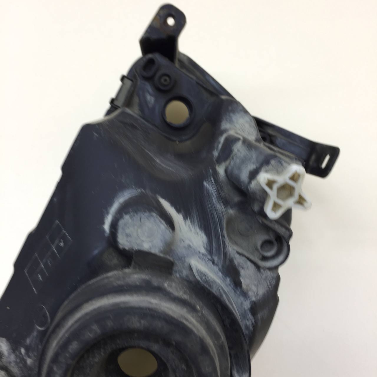 Фара правая Lada Granta 2011>