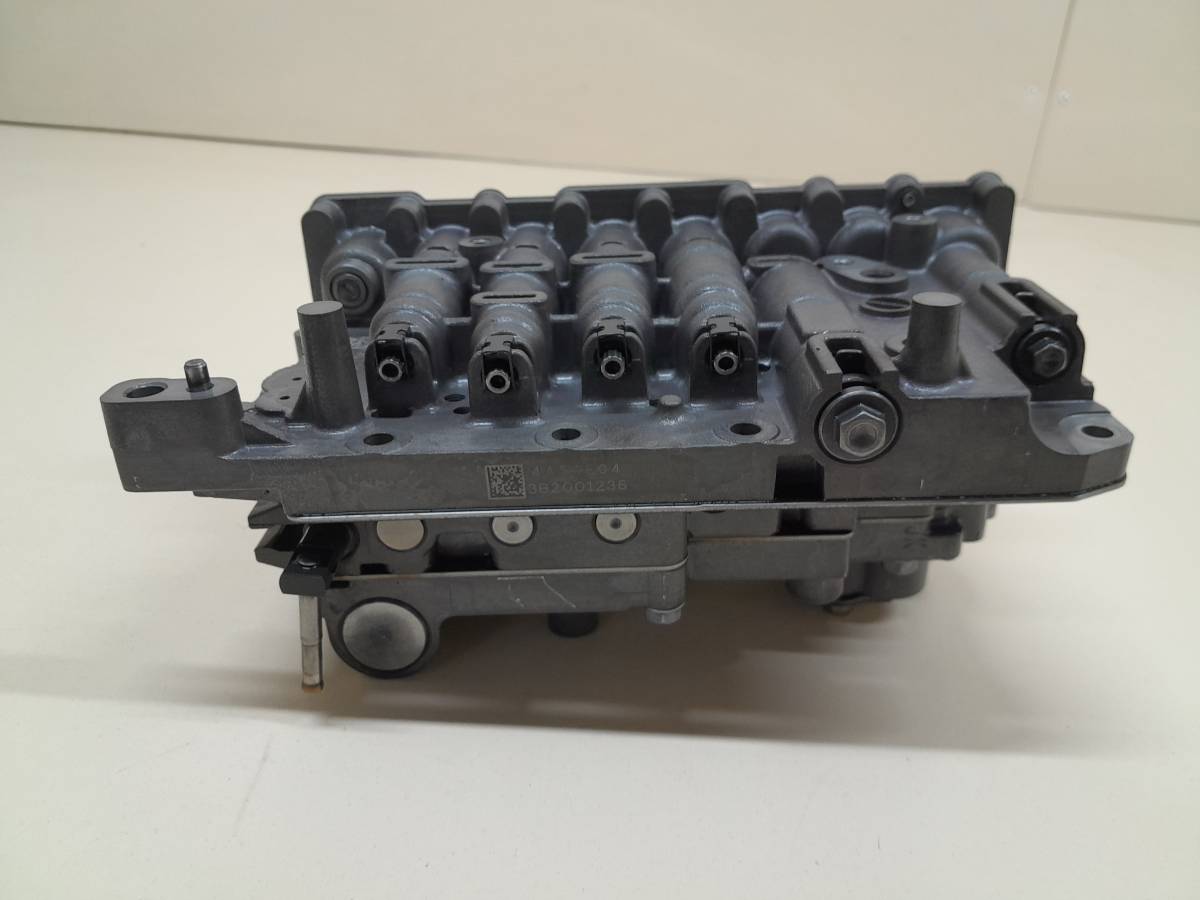 Блок клапанов Hyundai Santa Fe 3 (DM) 2012-2019 Блок клапанов Hyundai Santa Fe 3 (DM) 2012-2019
