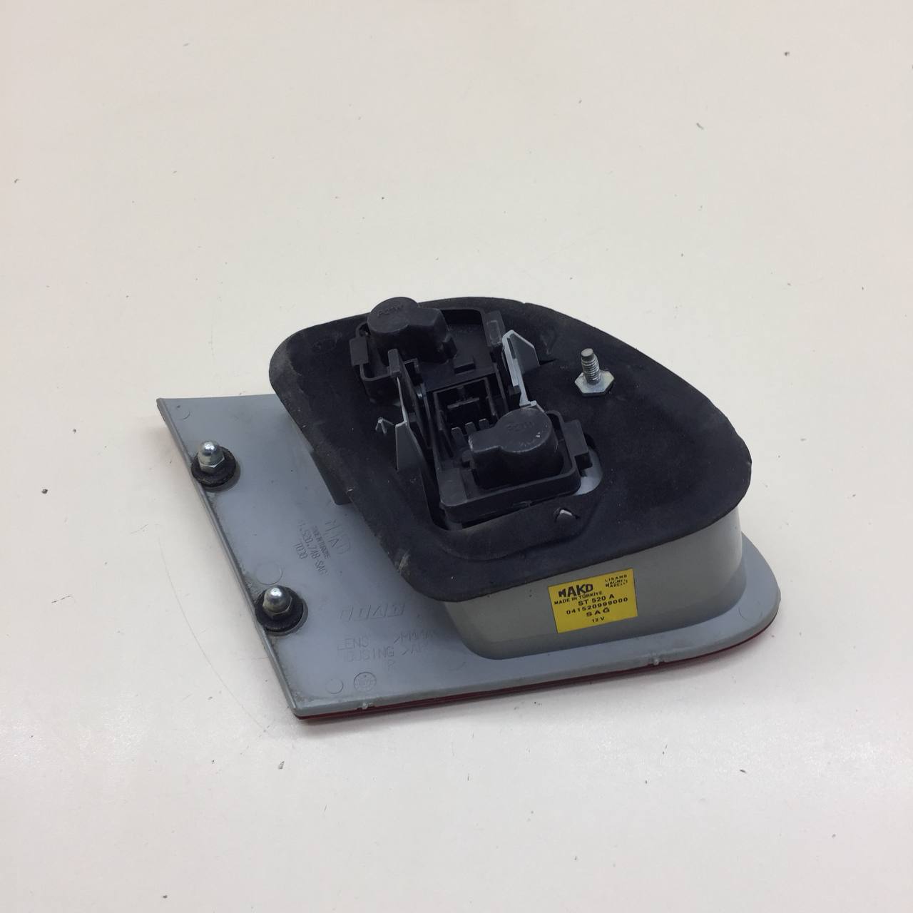 Фонарь задний внутренний правый Fiat Albea 2002-2012