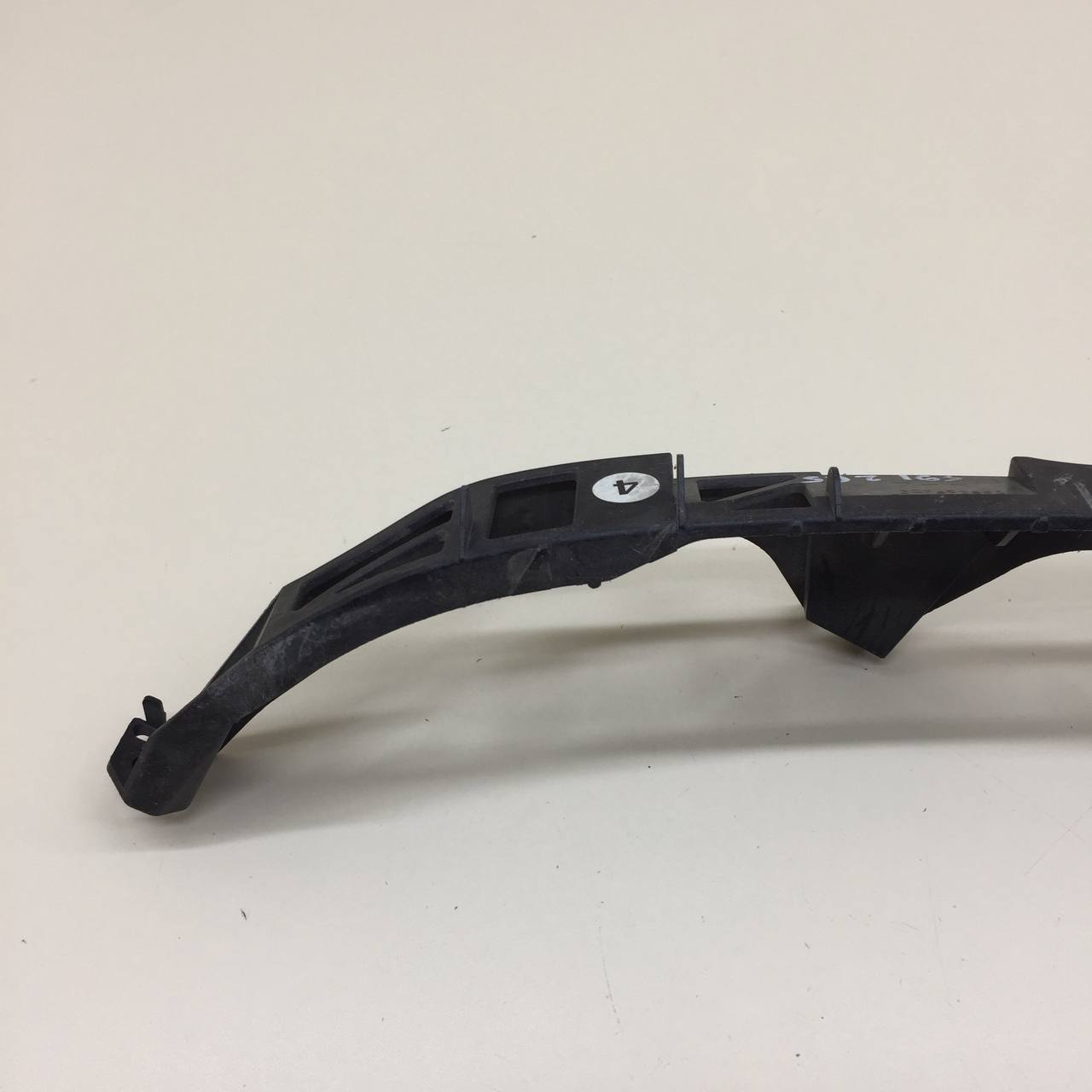 Кронштейн фар левый Mazda Mazda 3 (BK) 2002-2009
