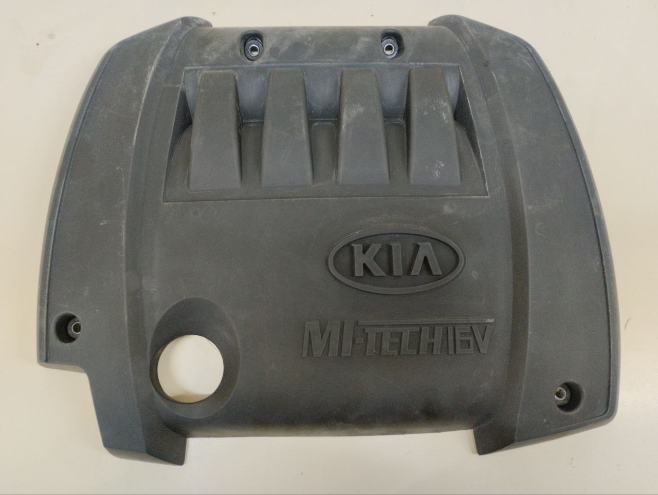 Крышка двигателя декоративная Kia Spectra (SD) 2004-2011 Крышка двигателя декоративная Kia Spectra (SD) 2004-2011