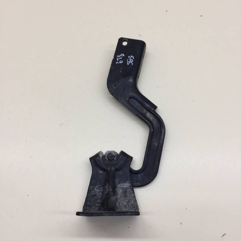 Петля двери багажника Mitsubishi Outlander XL (CW) 2006-2012 Петля двери багажника Mitsubishi Outlander XL (CW) 2006-2012