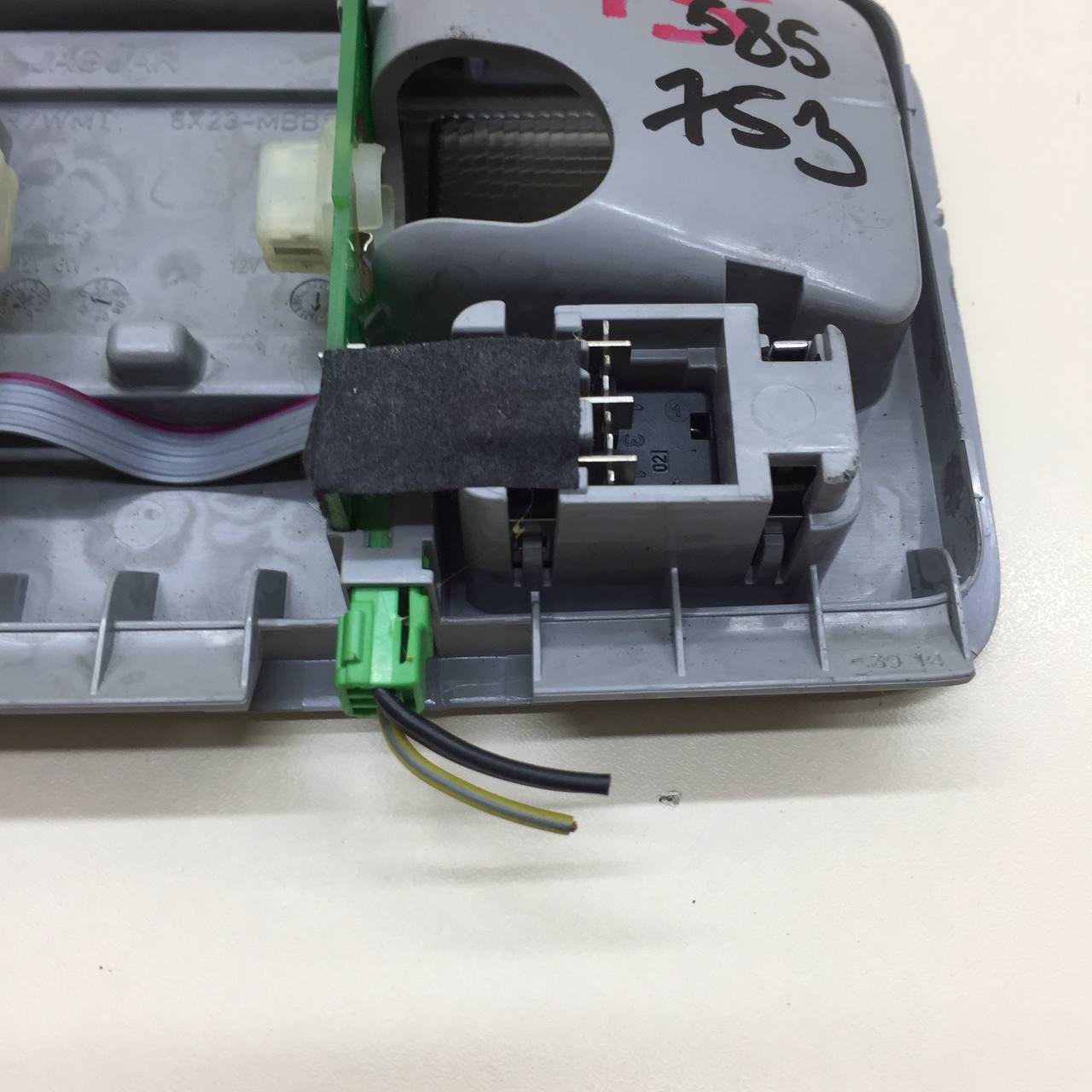 Плафон салонный Jaguar XF 2007-2015