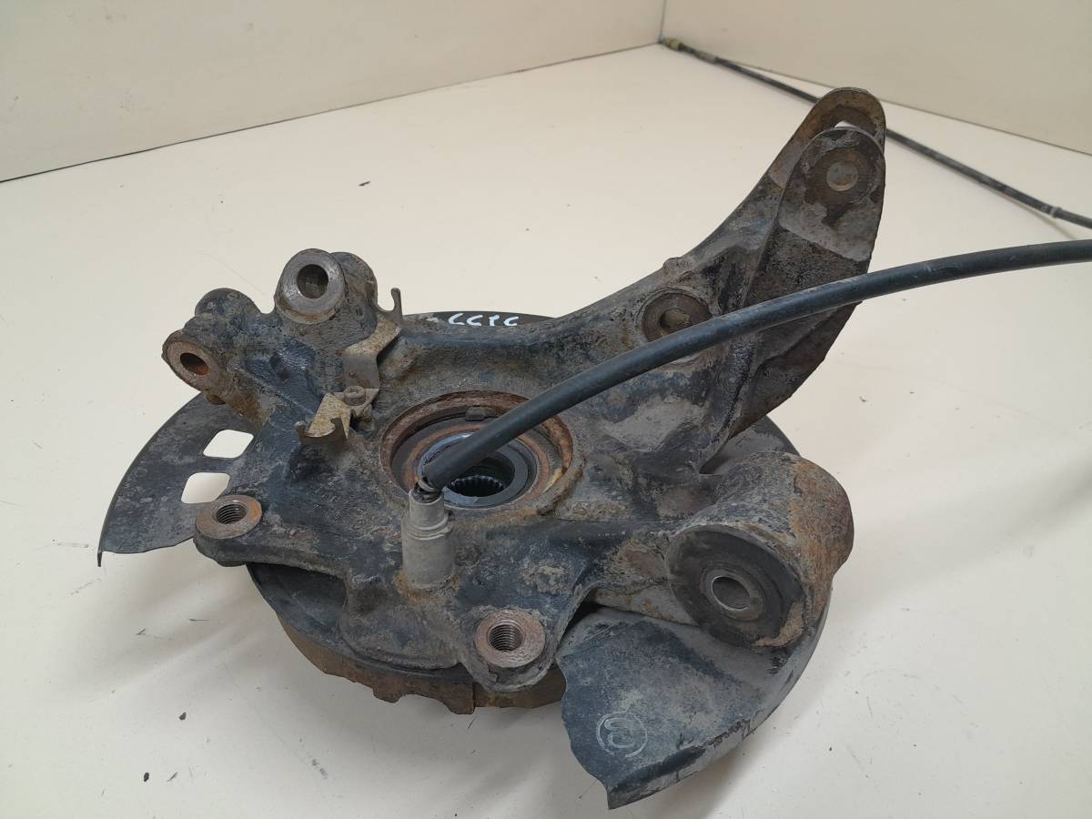 Кулак поворотный задний правый Audi Q7 (4L) 2005-2015