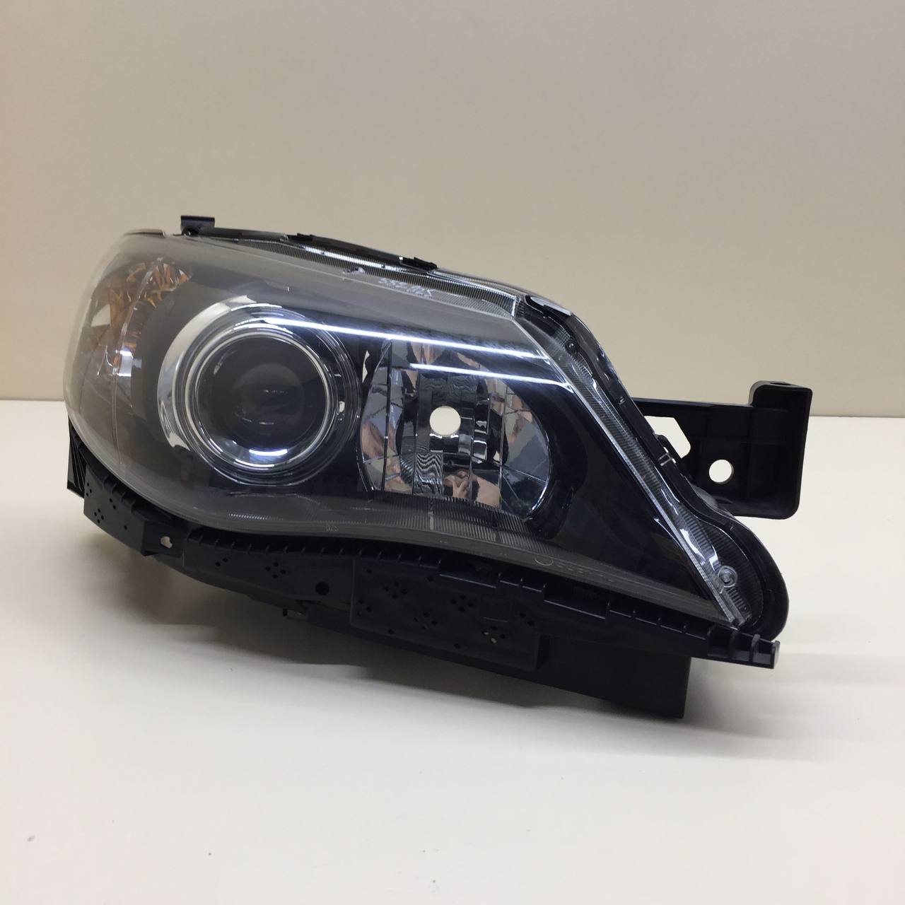 Фара правая Subaru Impreza (G12) 2007-2012