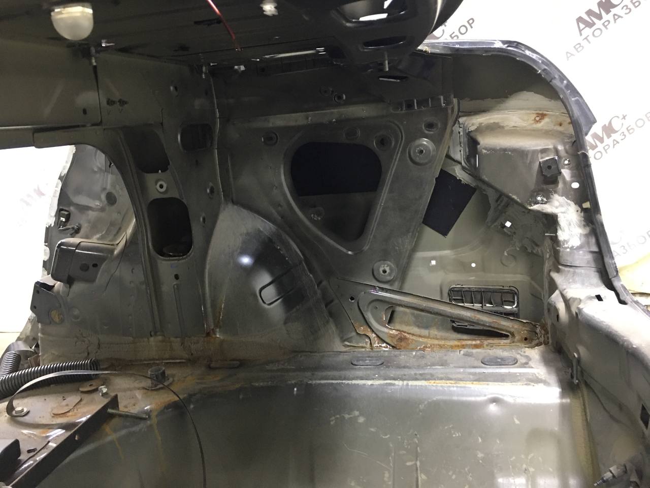 Крыло заднее правое Nissan Almera 3 (G11, G15) 2012> Крыло заднее правое Nissan Almera 3 (G11, G15) 2012>