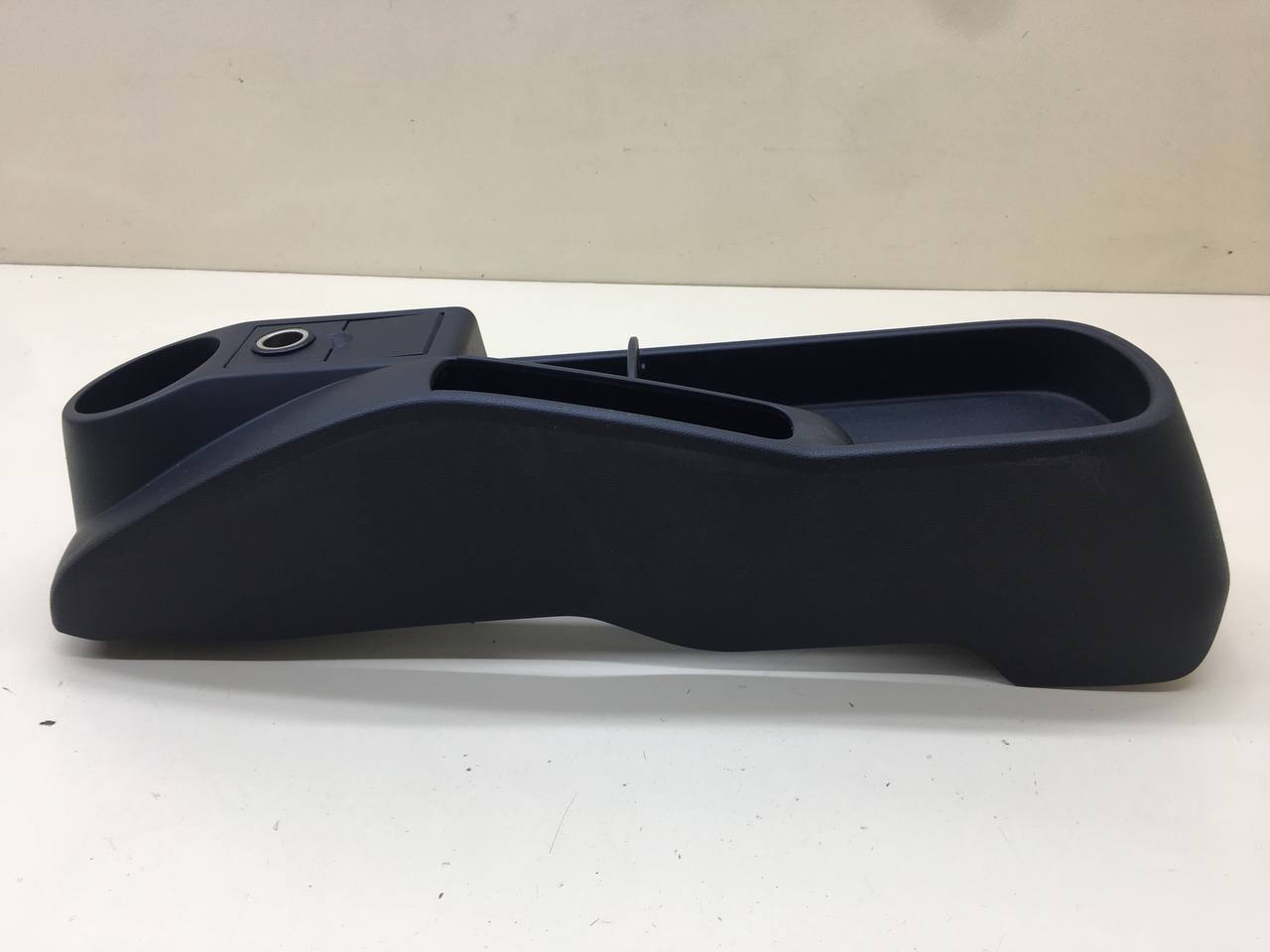 Консоль центральная Mazda Mazda 2 (DE) 2007-2014