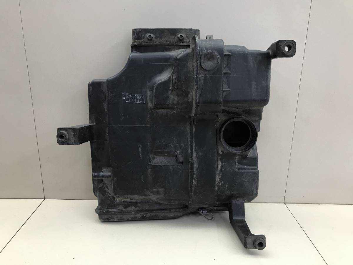 Корпус воздушного фильтра Toyota Chaser (Х100) 1996–2001