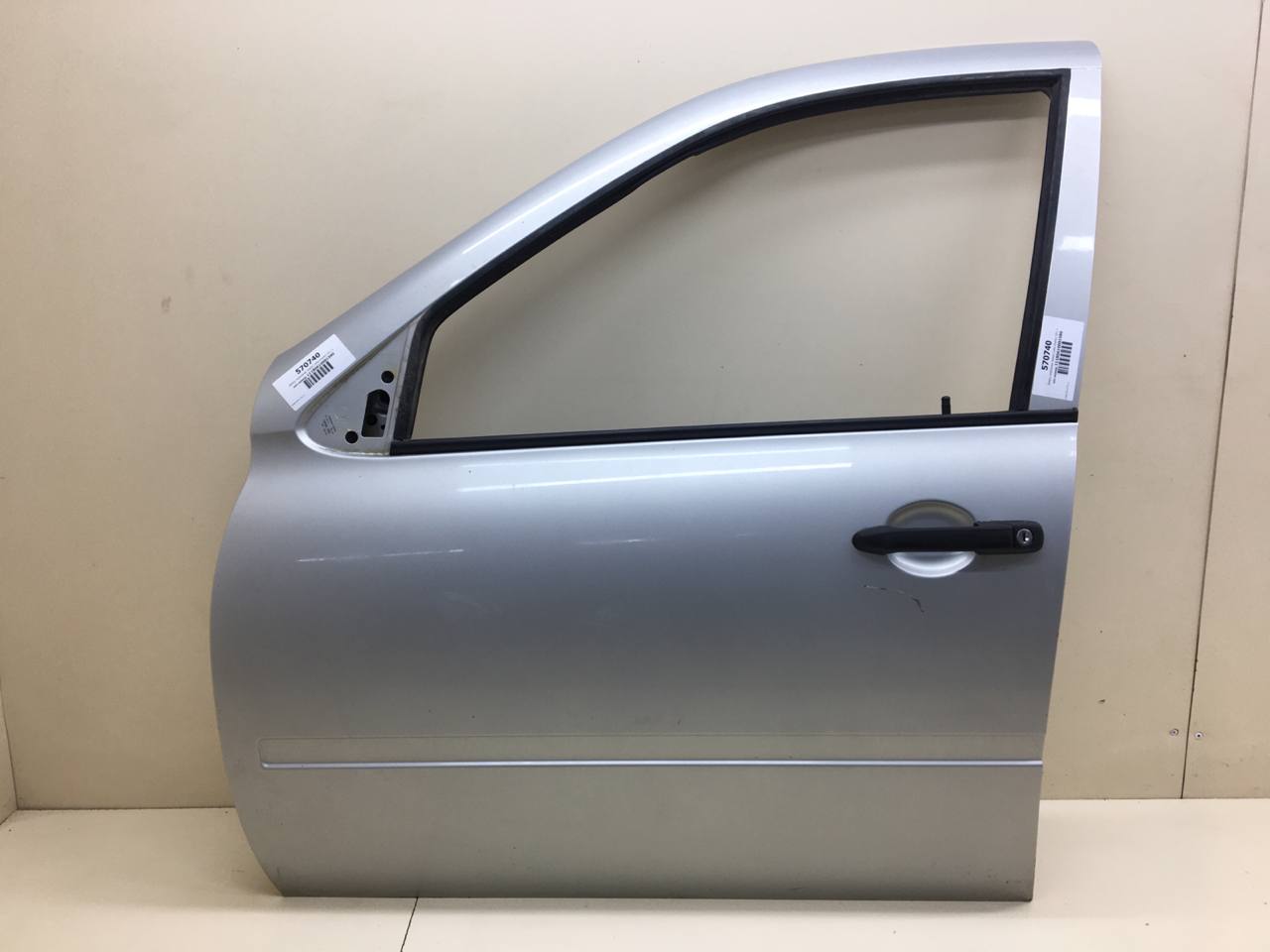 Дверь передняя левая Lada Granta 2011>