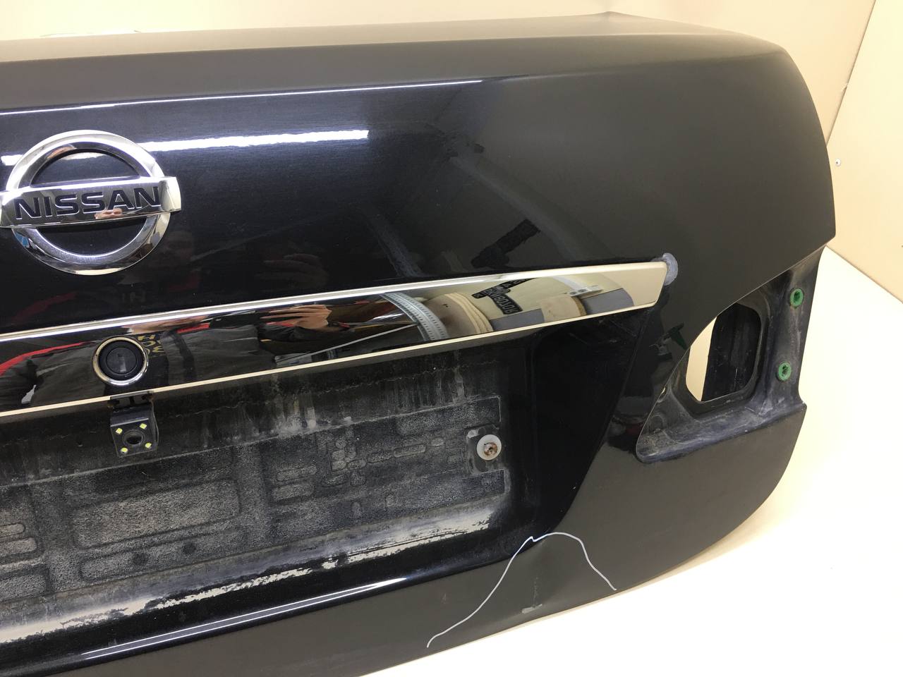 Крышка багажника Nissan Almera 3 (G11, G15) 2012> Крышка багажника Nissan Almera 3 (G11, G15) 2012>