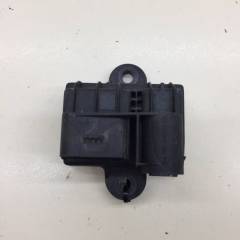 Реле свечей накала Mercedes-Benz C-Class (W205) 2014>