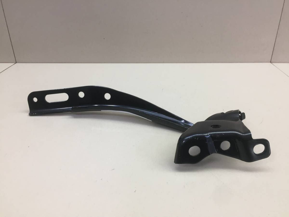 Петля капота правая Honda Jazz (GG) 2008-2015