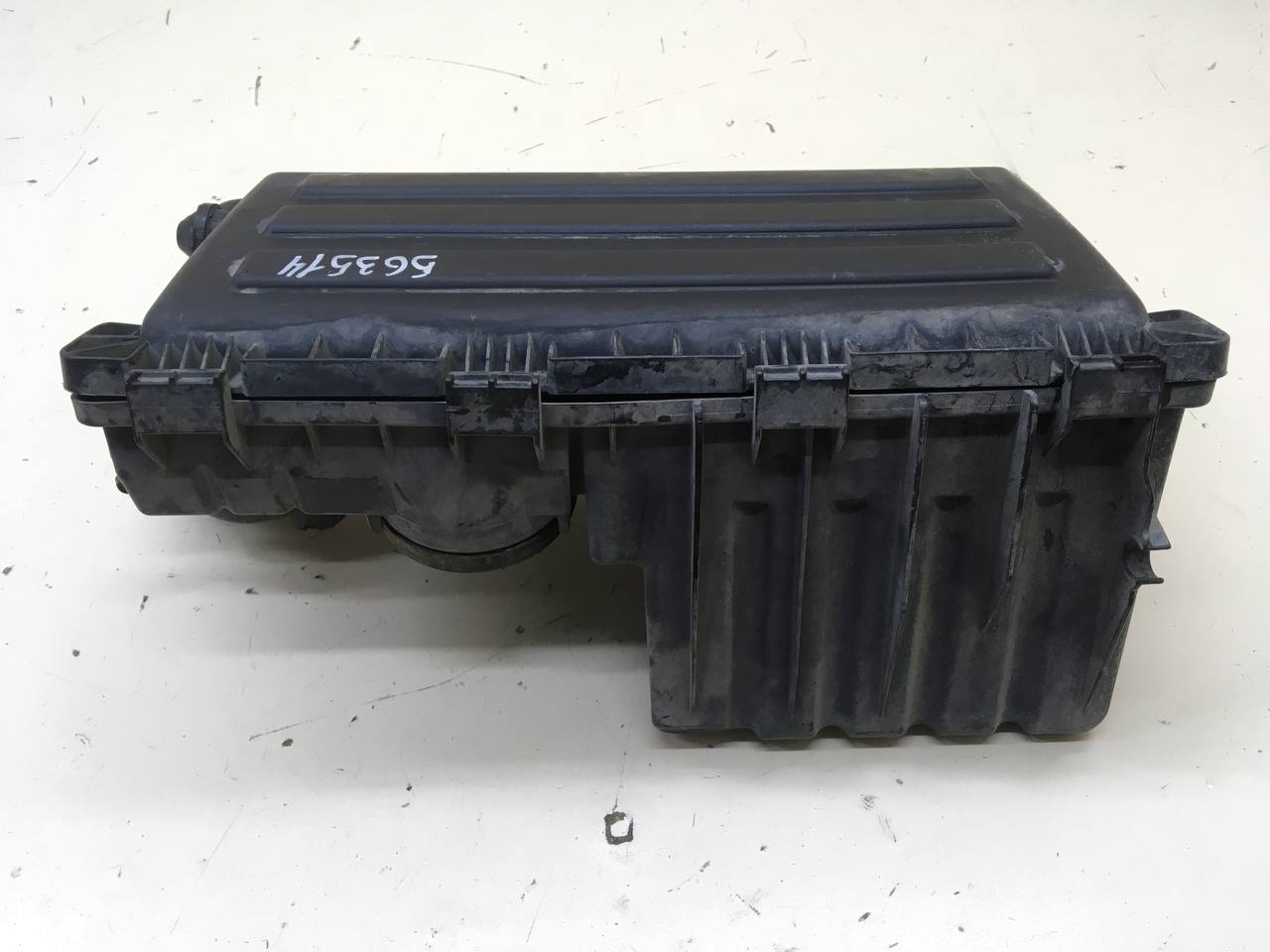 Корпус воздушного фильтра Volkswagen Polo (MK5) 2011-2020 Корпус воздушного фильтра Volkswagen Polo (MK5) 2011-2020