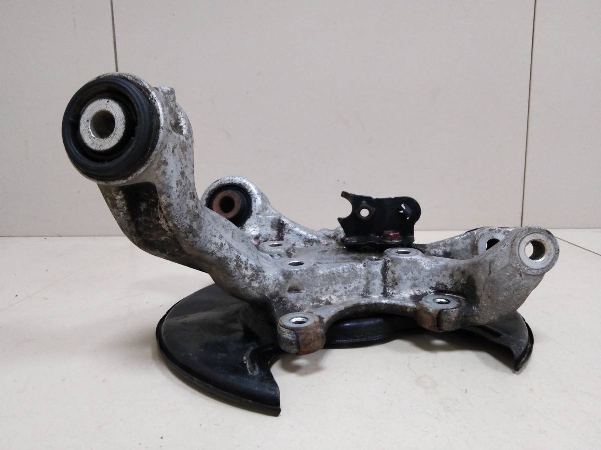 Кулак поворотный задний правый Honda Civic 4D 2006-2012 Кулак поворотный задний правый Honda Civic 4D 2006-2012
