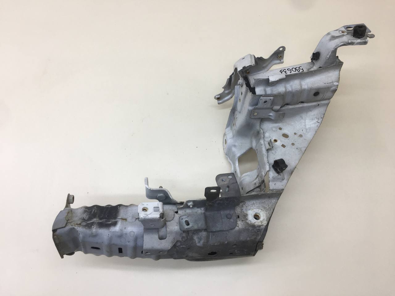 Кузовной элемент Mazda Mazda 3 (BL) 2009-2013 Кузовной элемент Mazda Mazda 3 (BL) 2009-2013